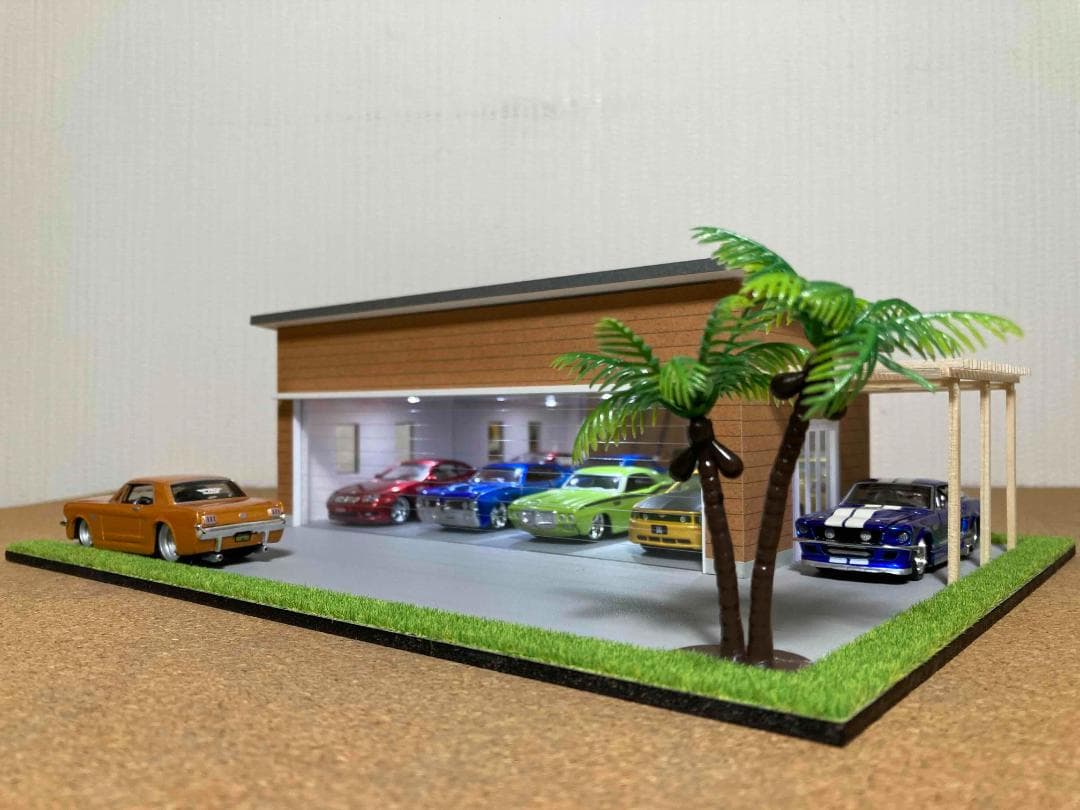 ミニカー専用ジオラマ：1/64 木造パーゴラ付ガレージ（ブラウン）