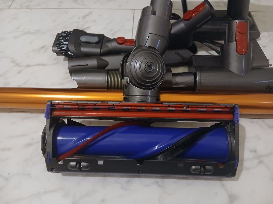 よ*ー様 Dyson V10 SV12 本体一式 動作品 アタッチメント多数