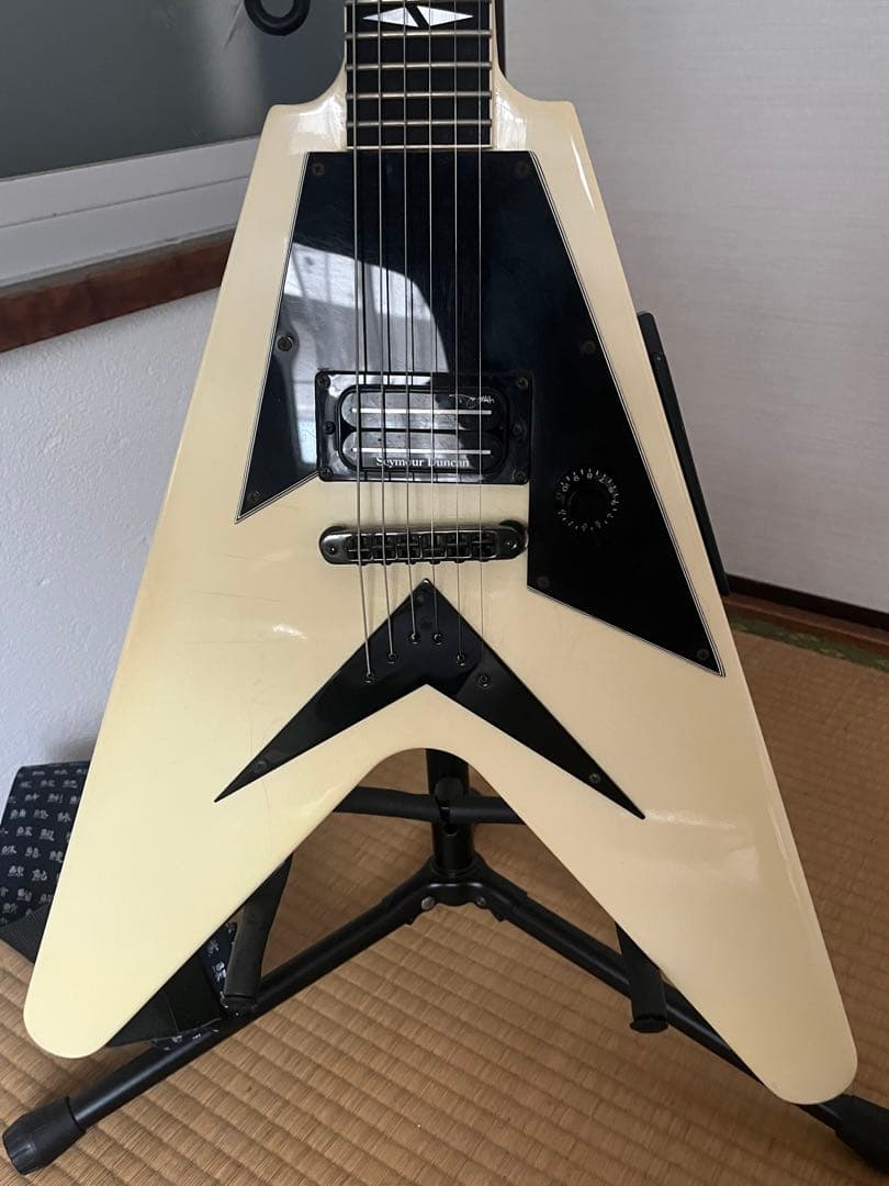 Gibson フライング V90 専用ケース付