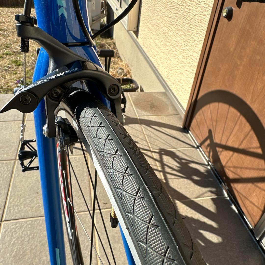 新車同様コンディション　TREK DOMANE AL2 アルテグラブレーキ