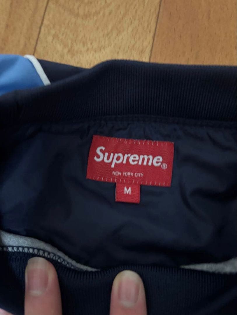 ですね。 supreme Piping Warm Up Pullover