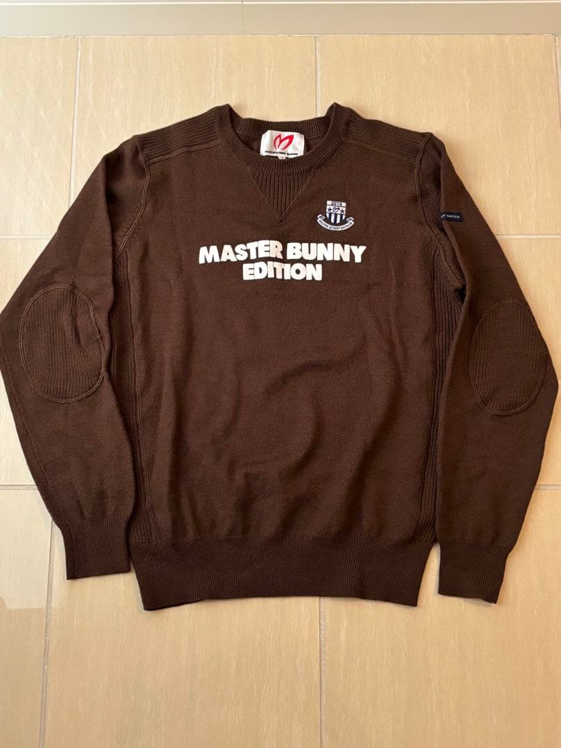 MASTER BUNNY EDITION ブラウンセーター