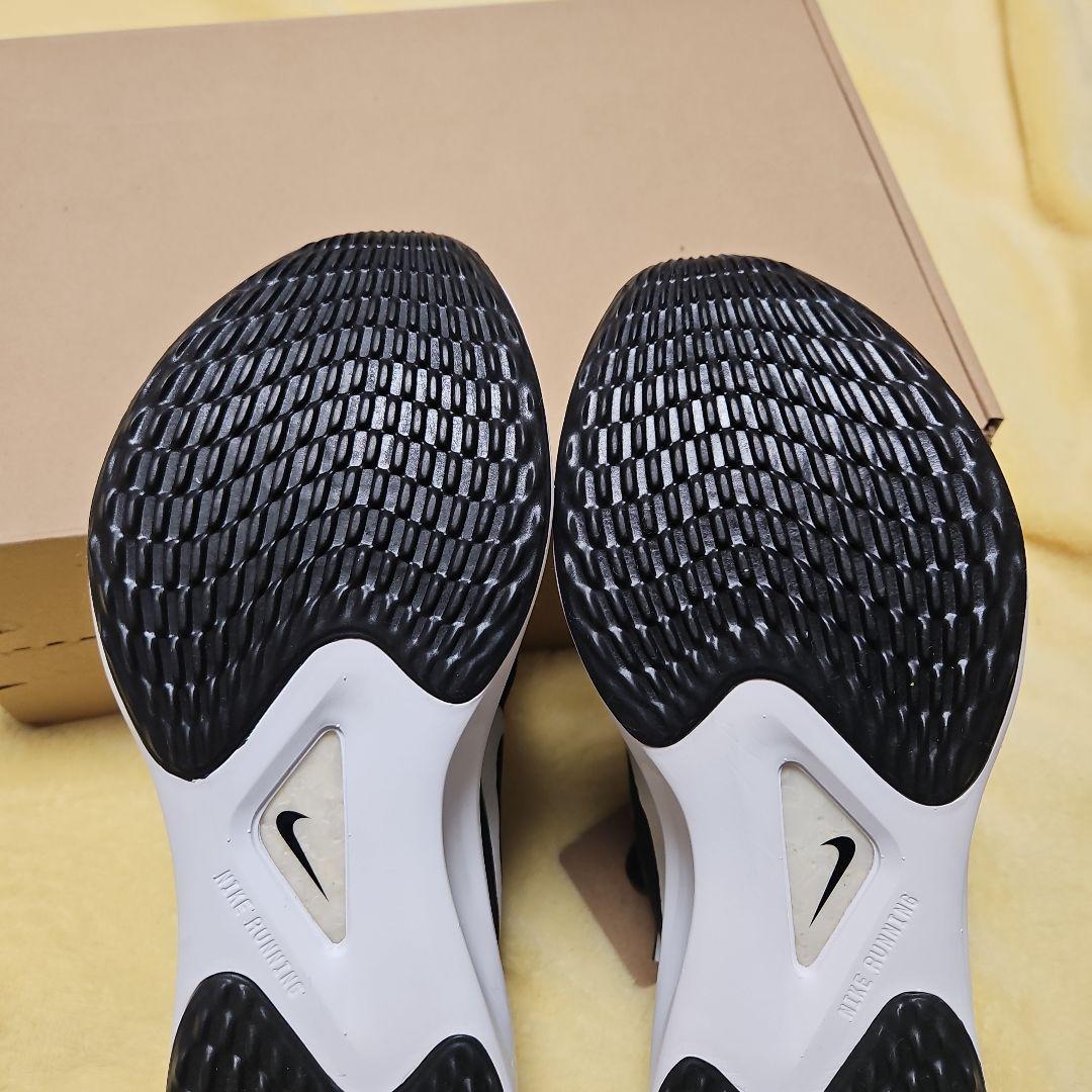 ナイキNIKEズームフライ5ブラック/ホワイト25.5cm黒　ZOOMFLY5