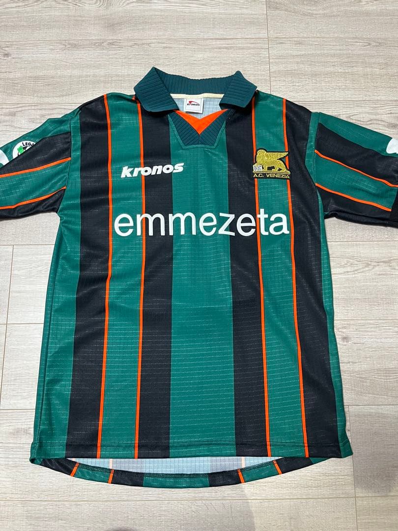 イタリア　セリエA ベネチア　ユニホーム