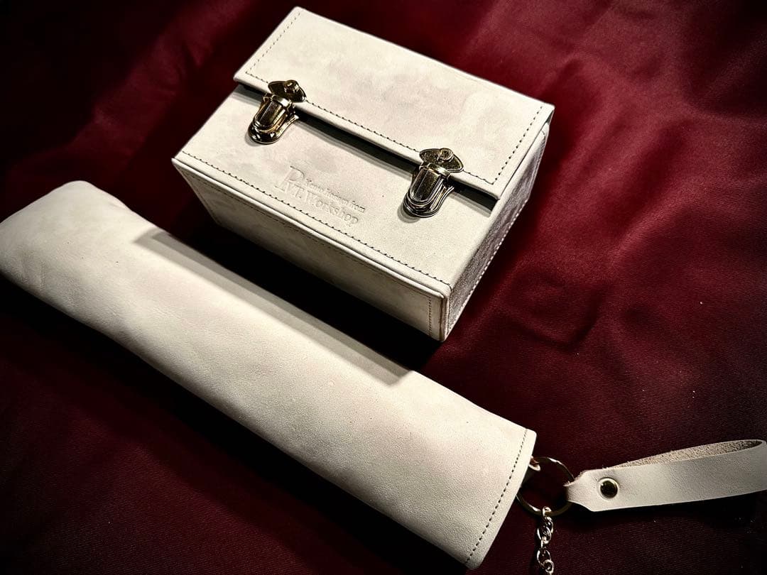 初売最終日！Pvt.Workshop 本革　デッキケース ハーフプレマケース