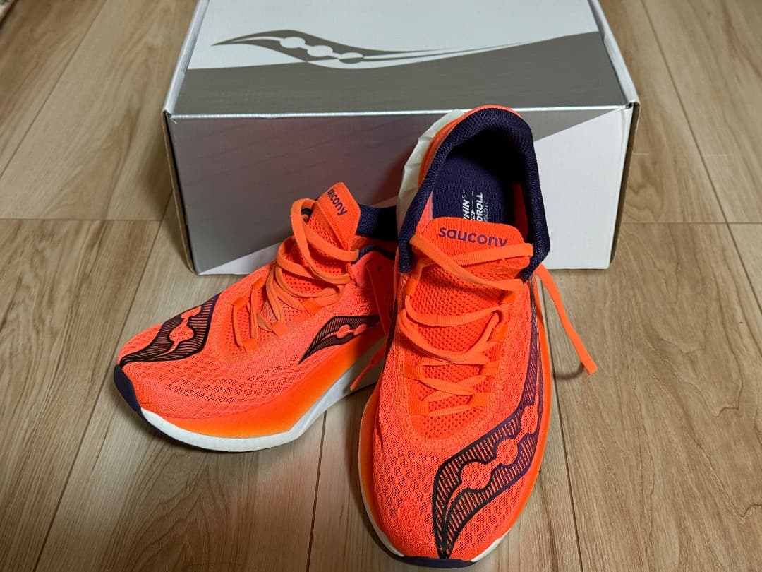 サッカニー　エンドルフィンプロ 4 25.5cm