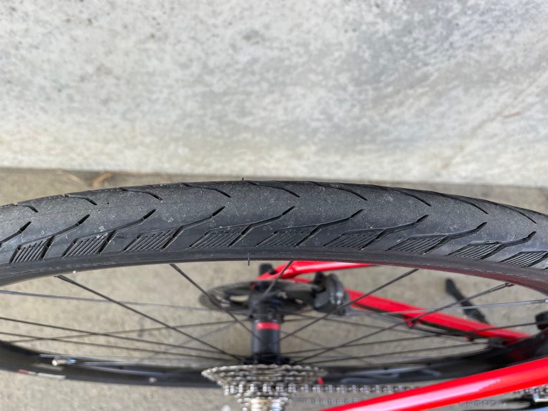 スペシャライズド　シラス　スポーツ　クロスバイク　油圧ディスクブレーキ