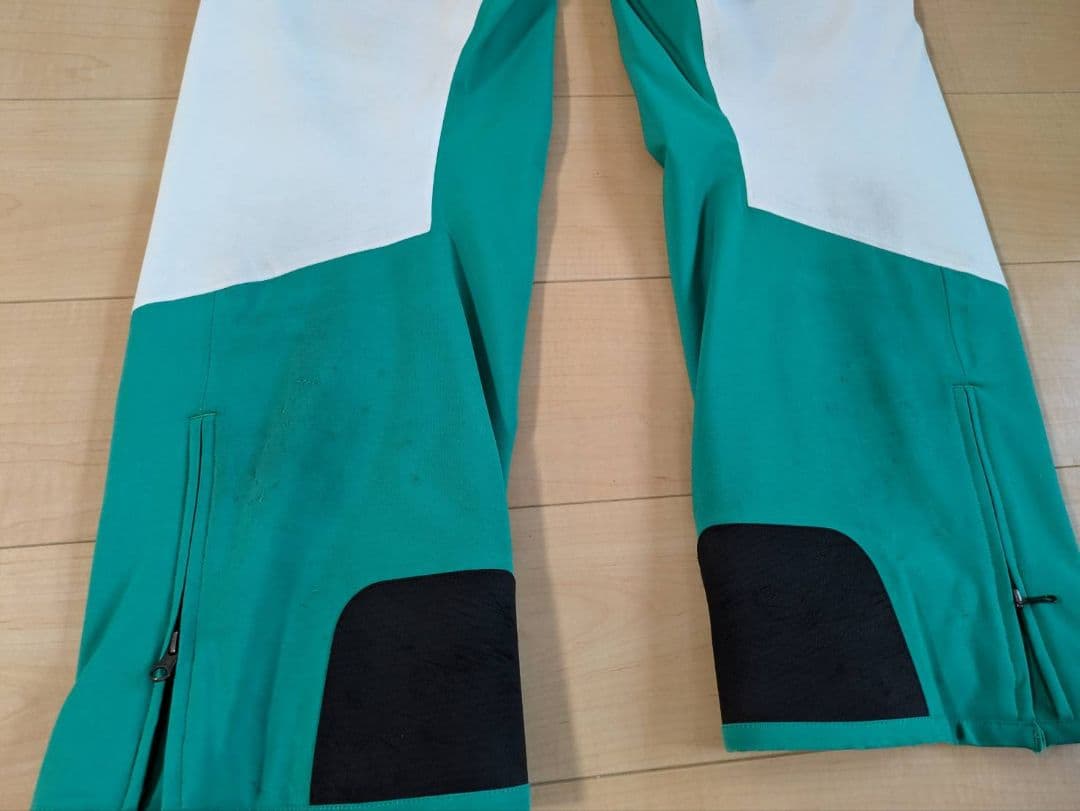 オンヨネ スキーウェア上下Ｓ ゼブラ柄 グリーン