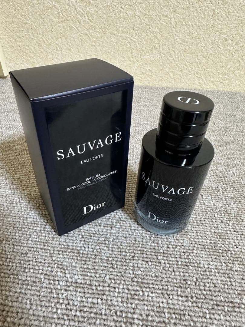 【新品未使用】ディオール　ソヴァージュ　オーフォルト60ml