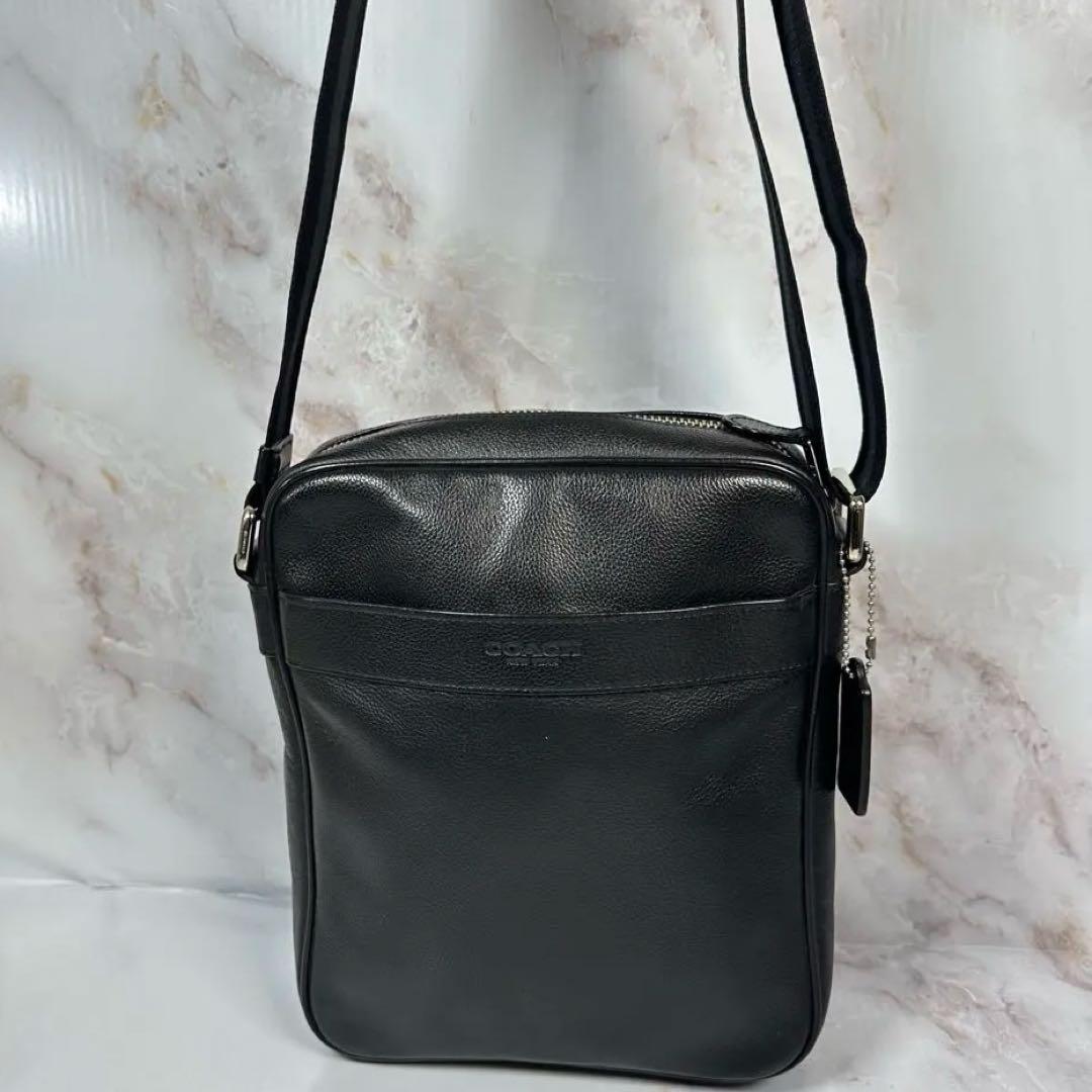 【極美品】　COACH コーチ　ショルダーバッグ　ブラック　本革　斜めがけ