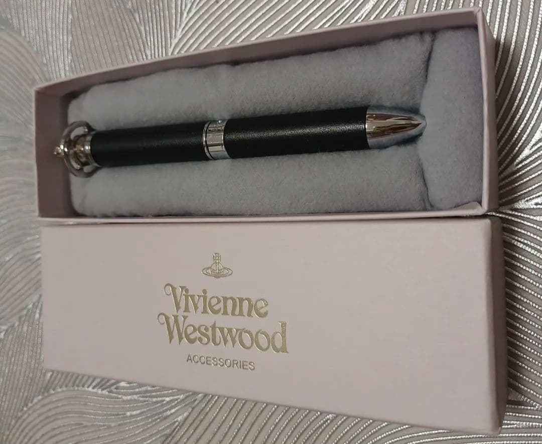 新品同様 Vivienne Westwood ボールペン レア オーブ シルバー