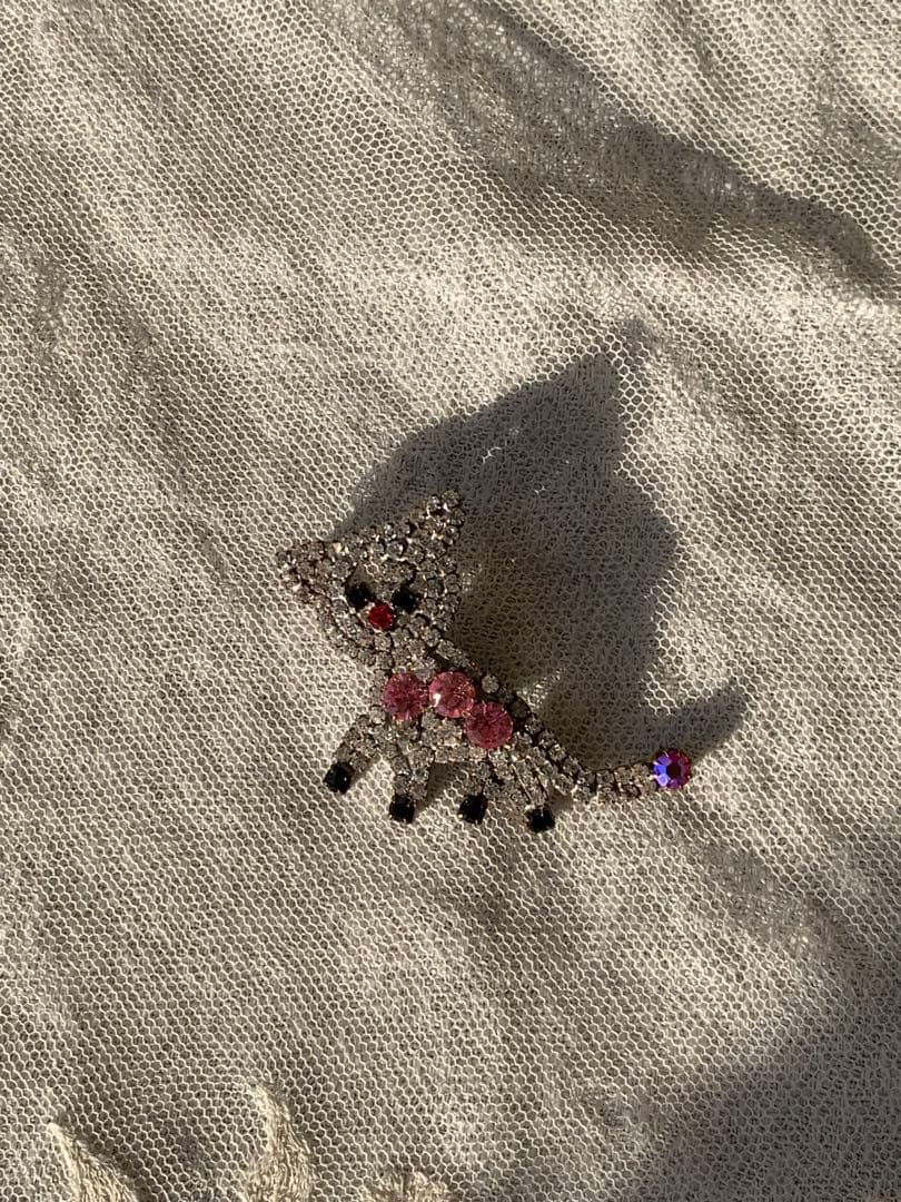 チェコガラスのブローチ ネコ キャット chat 猫