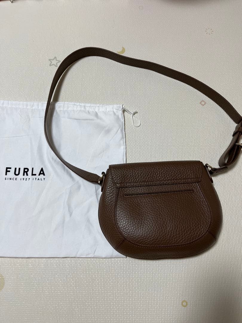 FURLA ブラウンレザーショルダーバッグ 保存袋付き