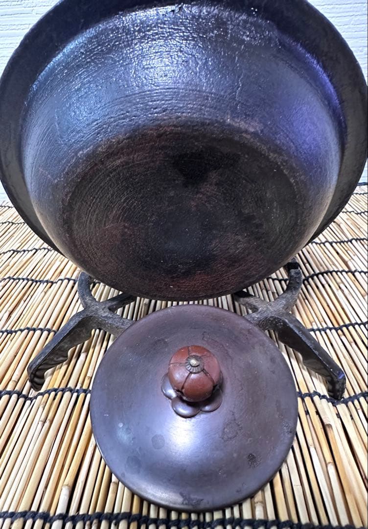 ＵＳＥＤ品、供箱付　南部岩鋳四代目清末作 　真作保証　２３型南部肌(唐金蓋)