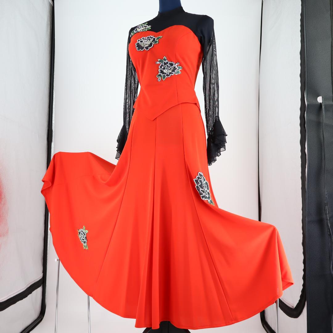 【美品社交ダンス衣装】豪華ラインストーン花装飾 サンヨシムラ ブラウス スカート