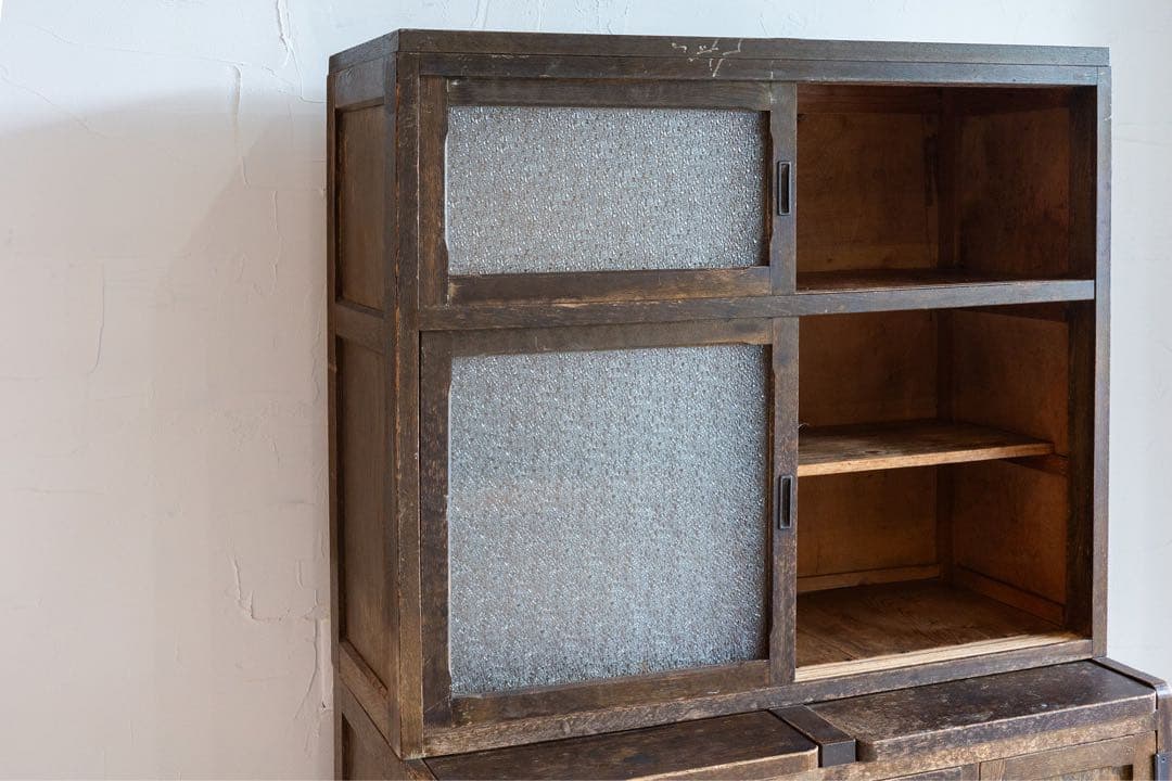 昭和レトロ 食器棚 水屋箪笥 ガラス引き戸 折り畳み天板付