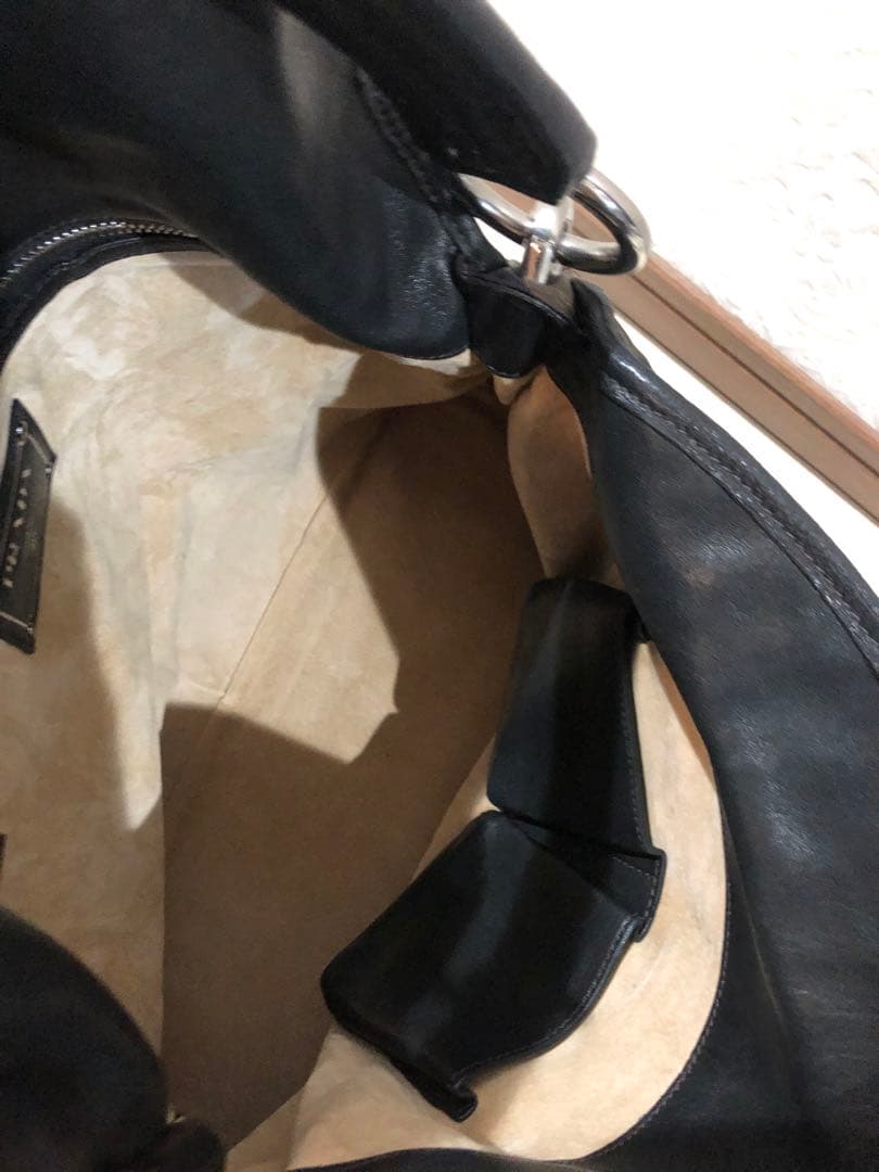 プラダ　カモフラージュ　ハンドバッグ　迷彩