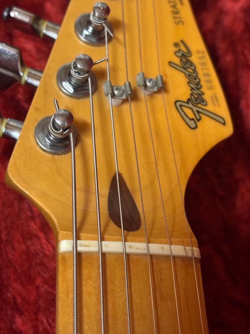 Fender Japan Eシリアル Stratocaster