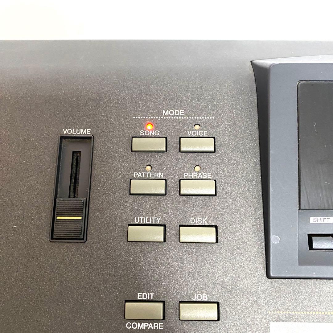 YAMAHAヤマハ QS300 シンセサイザー