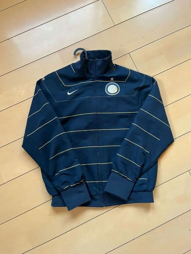 インテルミラン jacket