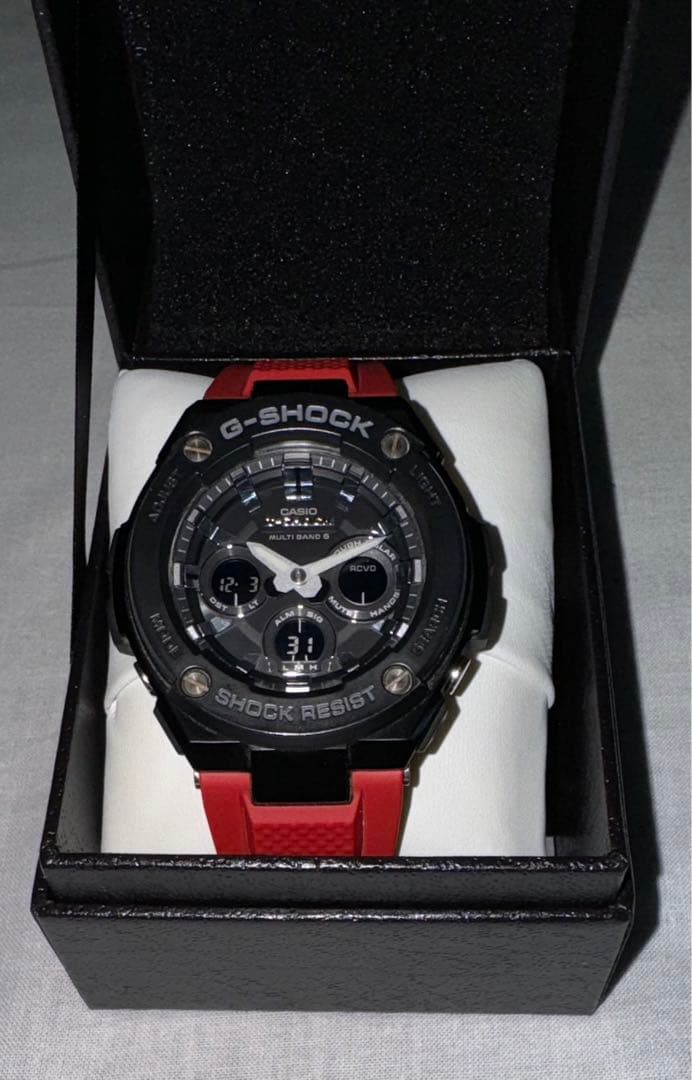 CASIO カシオ G-SHOCK GST-W300G-1A4JF