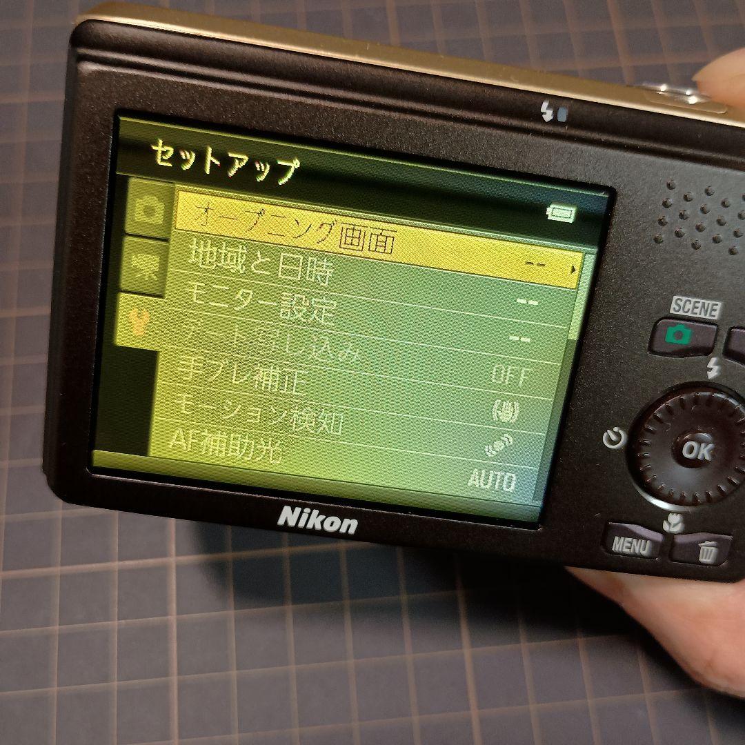 NIKON　COOLPIX　S6300　デジカメ　ゴールド