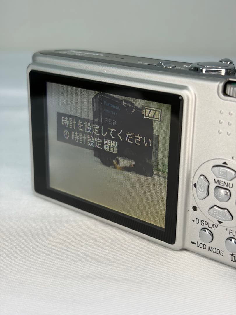 チョコレート Panasonic LUMIX DMC-FS20　シルバー