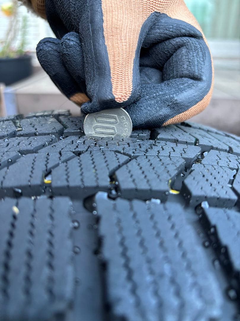 黒柴タローさま 専用！185/60R15★2020年製造スタッド2シーズン使用