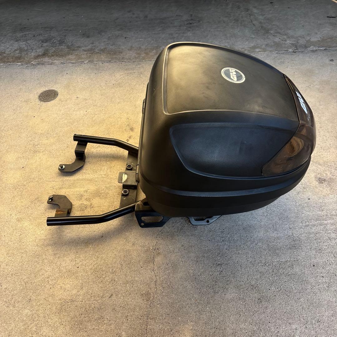 Ninja250r ニンジャ250r デイトナリアキャリア　GIVIボックス