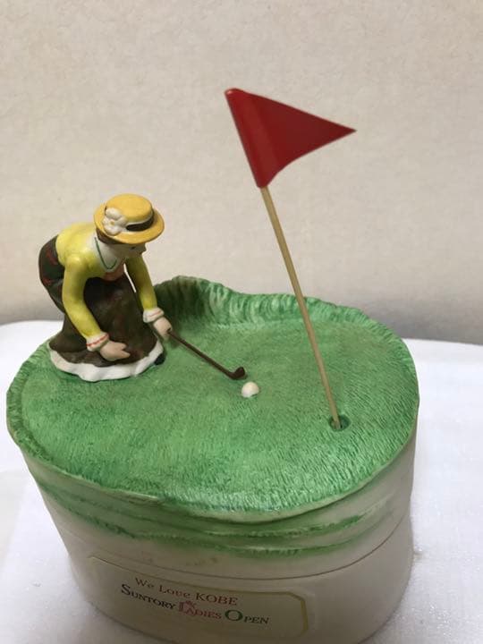 サントリーレディスオープン'97記念ボトル<オールドファッションドゴルフウェア>