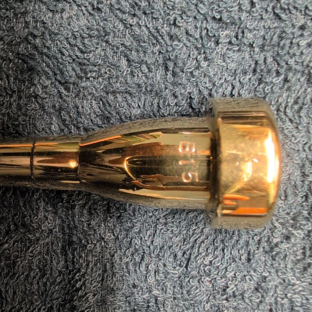 トランペットマウスピース モネットB15 金メッキ