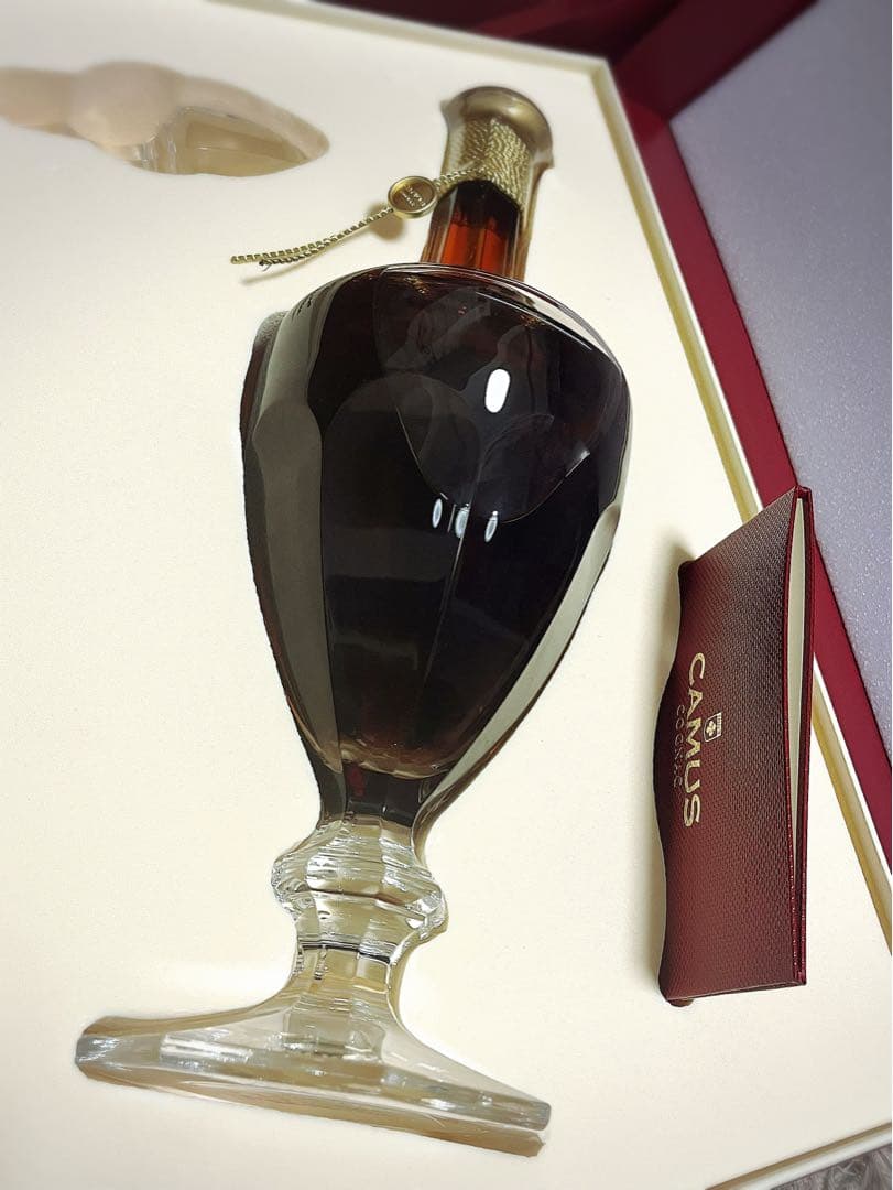 CAMUS カミュミシェルロイヤルバカラ替え栓・冊子・化粧箱付きブランデー未開封