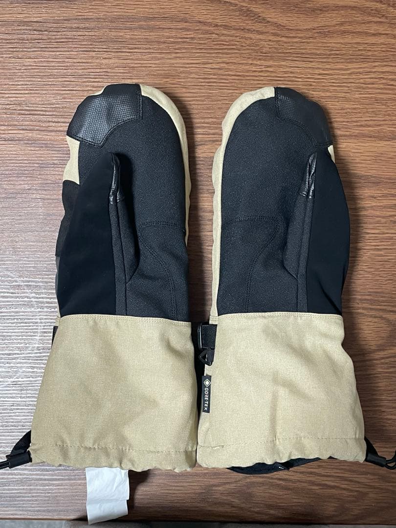 OAKLEY 32F-PEBBLE グローブ ブラック/ベージュ