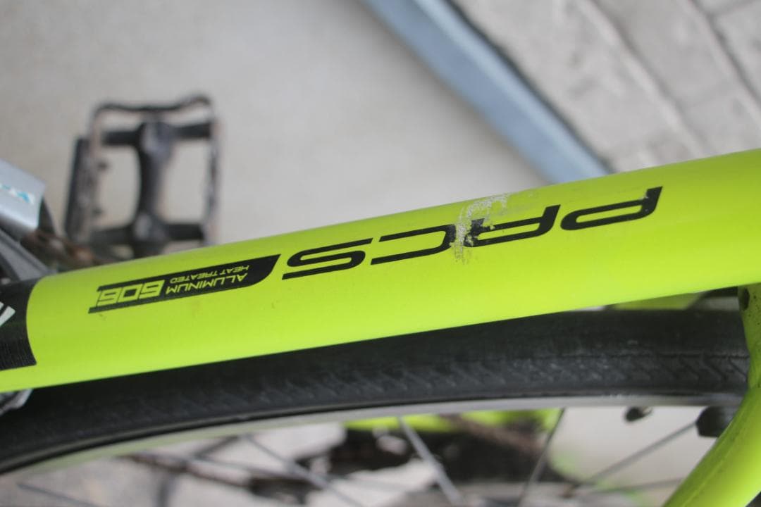 引き取り限定♪プレシジョン♪通勤通学などに♪レジャーにも♪軽量アルミフレーム♪