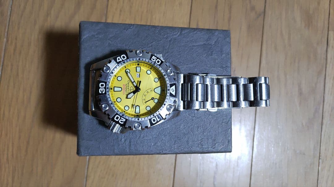 Orient Star イエロー ダイバーズ腕時計