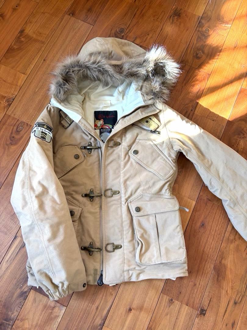 バートンベージュスノージャケット ファー付き