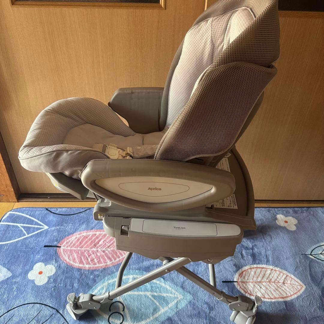 アップリカ ユラリズム オート AC ペールグレー ハイローチェア