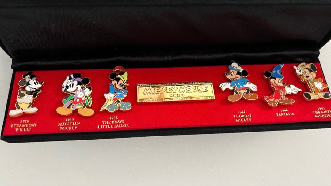 世界400限定 ミッキーマウス 歴代ピン6点 2005 ケース付