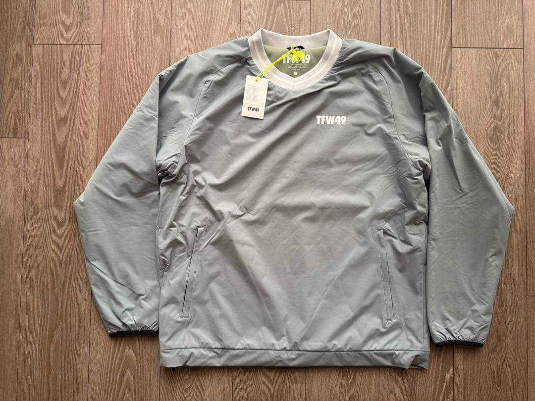 新品未使用　TFW49 ウインドブレーカー　スニード　サイズS