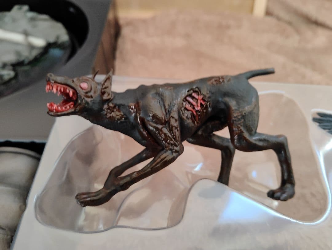 PATRIOTStudio社製.[ バイオハザードジオラマスタンド] 1/12