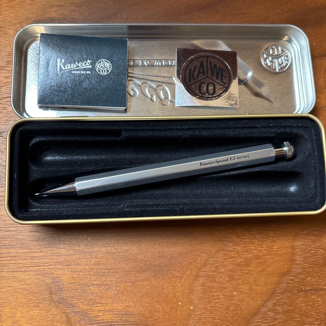 カヴェコスペシャルシャイニーシルバー 0.5mm 正規品