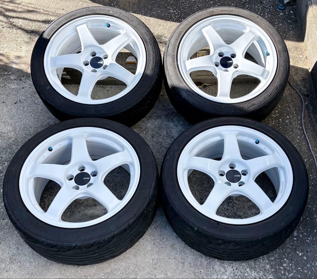 ENKEIエンケイPF05 17インチ8j pcd100 白ホイ