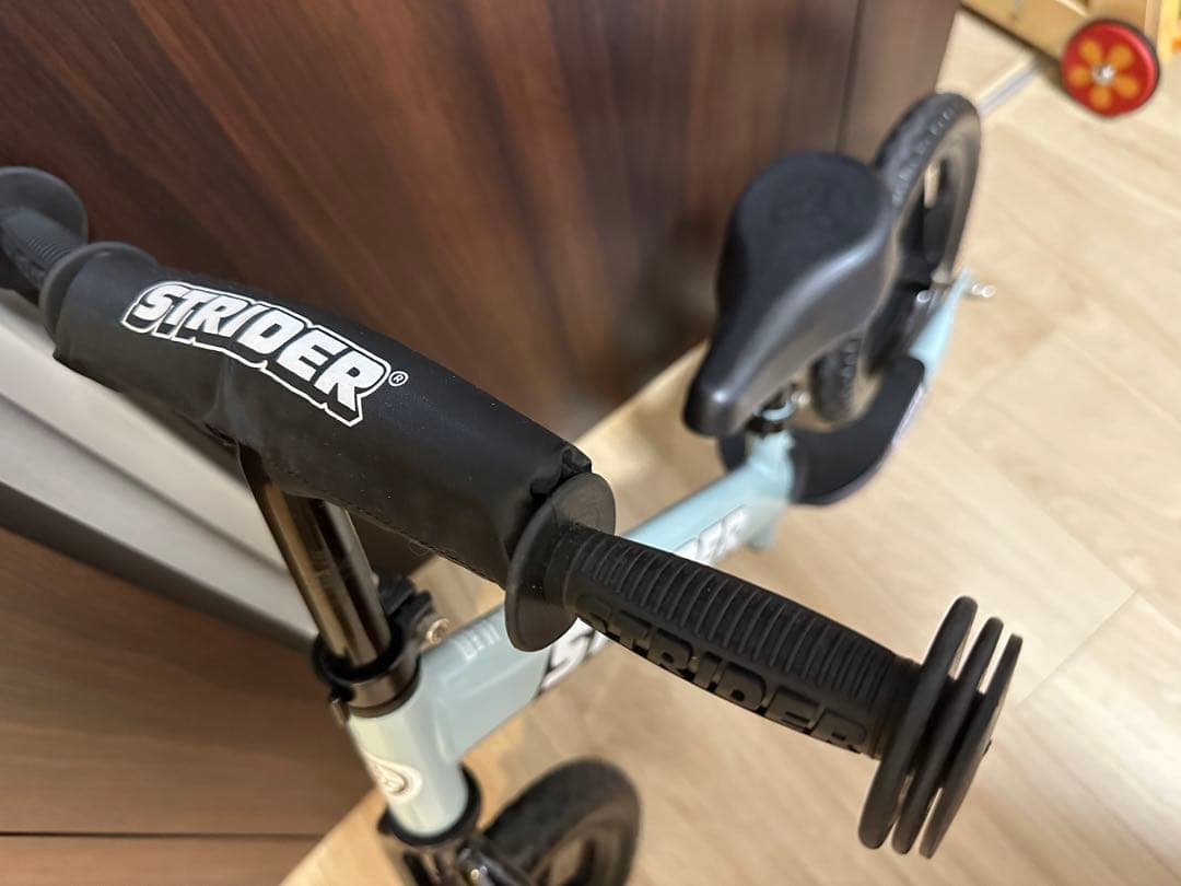 STRIDER バランスバイク 12インチ ブルー ＋ヘルメット