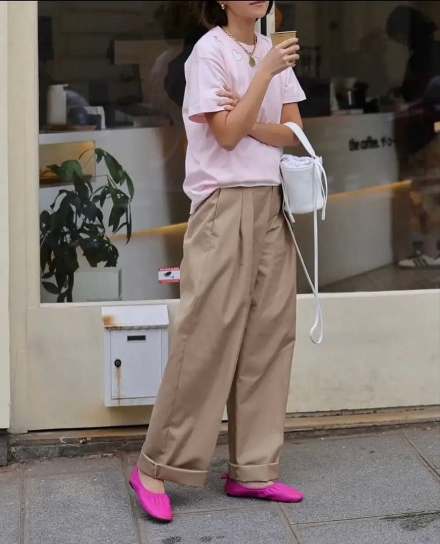 ジプソフィア gypsohila スタイリッシュチノパンツ　タグ付き新品未使用