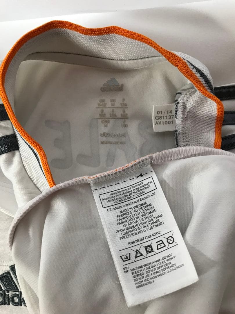 正規品adidasレアル・マドリード「11」ガレス・ベイル半袖150ユニフォーム