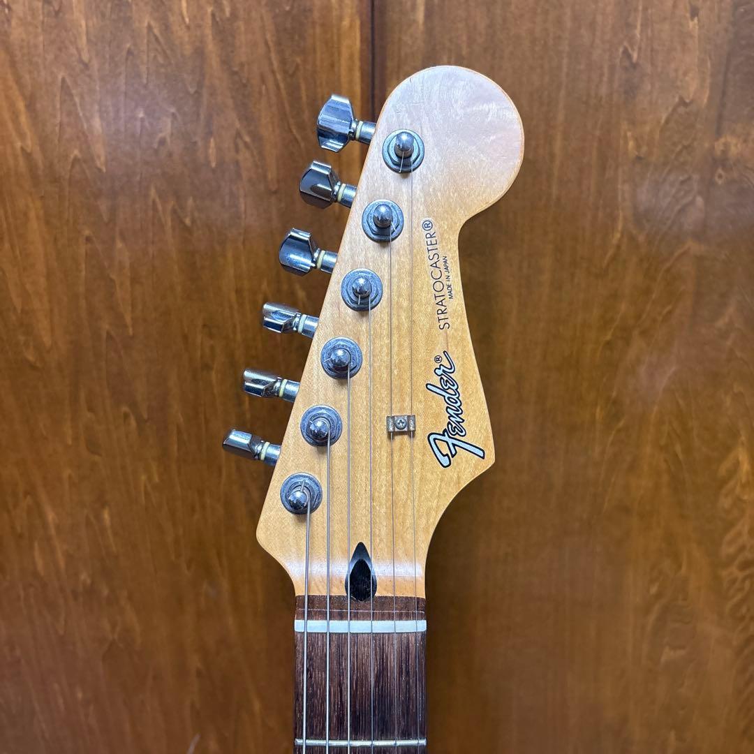 Fender Stratocaster サンバースト 年内末迄のの出品