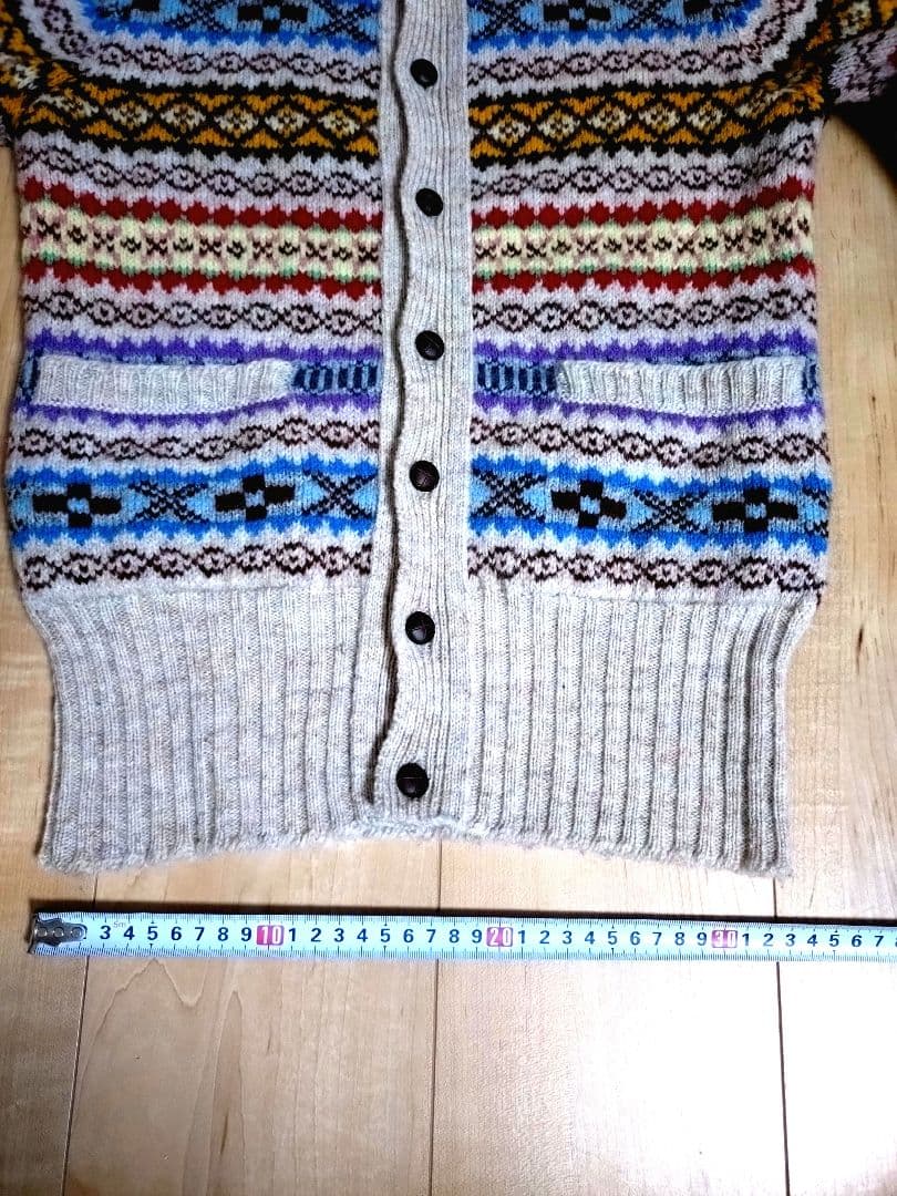 Jamieson’s　fennica beams別注　ラウンドカラーカーディガン