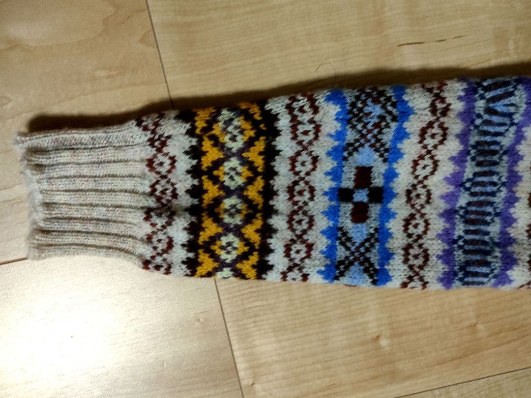 Jamieson’s　fennica beams別注　ラウンドカラーカーディガン