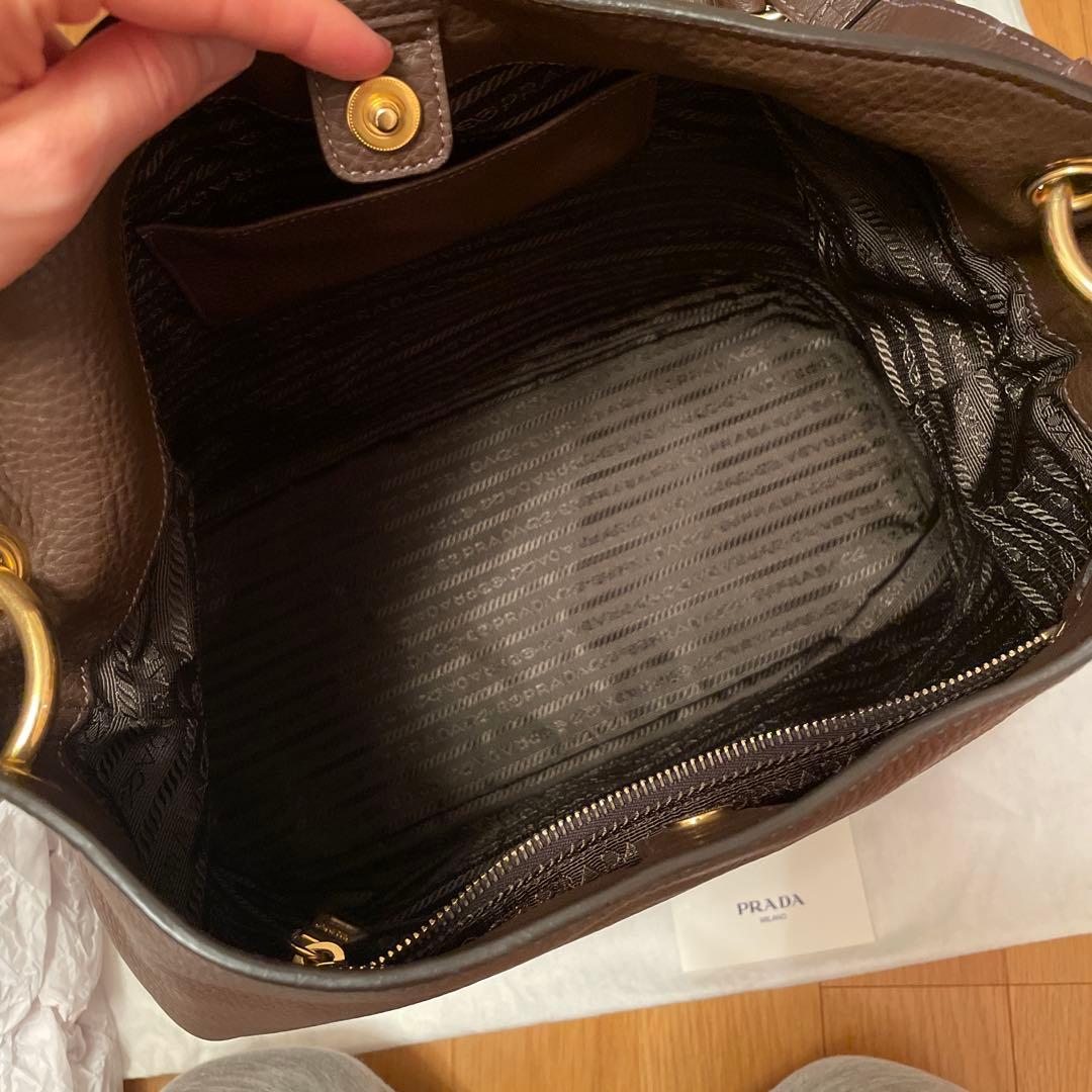 PRADA BR4892 カッフェ レザーハンドバッグ