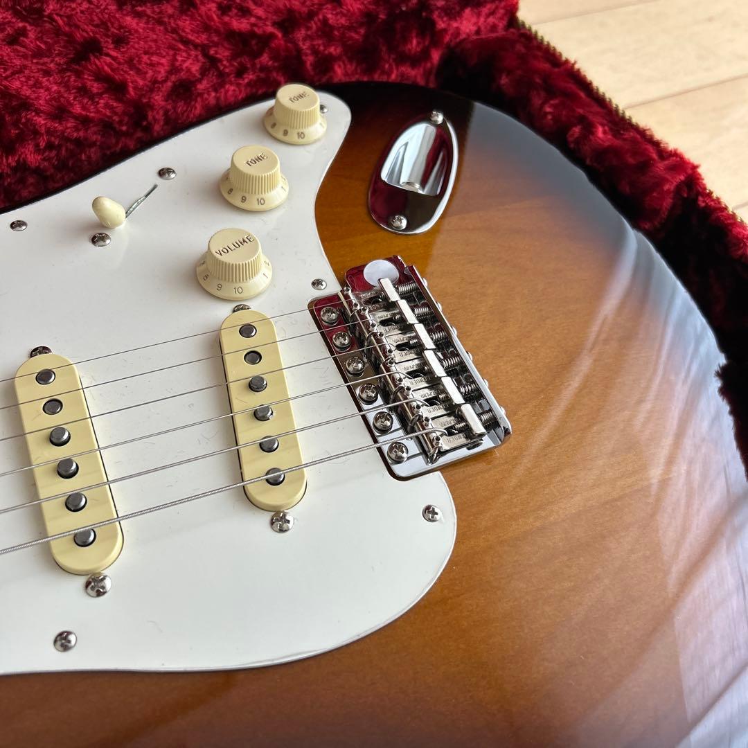 タンさん　定価35万超【美品】Fender アメビンII 57ストラト